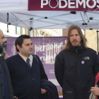 Pablo Fernández, durante la presentación de su campaña de Podemos en Palencia.-ICAL