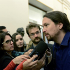 Pablo Iglesias, entrevistado en el Congreso.-EL PERIÓDICO / ARCHIVO
