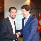 El presidente de la Junta de Castilla y León, Alfonso Fernández Mañueco, se reúne con el secretario general del PSCyL, Luis Tudanca.-