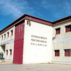 Fachada del centro penitenciario de Villanubla.-CARLOS ESPESO