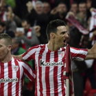 Aduriz firmó cinco goles en el partido de Europa League ante el Genk.-AP / ALVARO BARRIENTOS