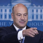 Gary Cohn responde preguntas de los periodistas durante la rueda de prensa en la Casa Blanca en Washington, el 28 de septiembre de 2017.-EFE / SHAWN THEW
