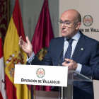 El presidente de la Diputación de Valladolid, Jesús Julio Carnero, presenta el balance de los 100 primeros días del gobierno de la institución provincial-Ical