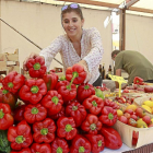 Productos ecológicos en un mercadillo de Valladolid.-J. M. LOSTAU