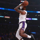 Lebron James en una acción del partido de los Lakers contra los Suns.-TWITTER/ LA LAKERS