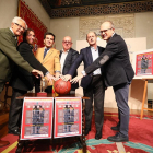 Moratinos, Valero, Lahuerta, Centeno, Minguela y Manjarrés, ayer en la presentación del Torneo de Olmedo en el Palacio Pimentel.-EL MUNDO