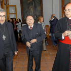Luis Javier Argüello, José Jiménez Lozano y Ricardo Blázquez durante el acto de entrega de la medalla.-J.M. LOSTAU