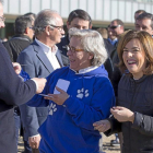 Herrera compra lotería de Navidad para él y para Santamaría a una miembro de una protectora en Ávila.-ICAL