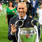 Zidane posa con la última Champions conseguida.-GENYA SAVILOV / AFP-PHOTO