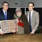Félix Cuadrado Lomas junto al alcalde de Simancas y el presidente de la Diputación de Valladolid en una foto del 2019