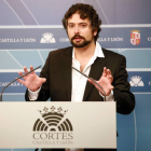 El procurador de IU-Equo convergencia por Castilla y León, José Sarrión, presenta la posición de IU-Equo sobre el sector forestal en Castilla y León-Ical