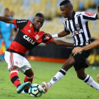 Vinicius Junior, durante su primer partido como profesional contra el Atlético Mineiro.-REUTERS