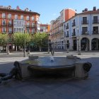Fuente de la plaza de la Rinconada. -J.M. LOSTAU