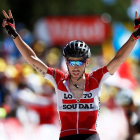 El ciclista belga Thomas De Gendt del Lotto Soudal se impone en la 12ª etapa del Tour de Francia, de 178km desde la ciudad de Montpellier hasta Mont Ventoux.-EFE/Kim Ludbrook