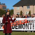 Inés Arrimadas, durante su discurso ante la casa de Carles Puigdemont en Waterloo (Bélgica).-ACN