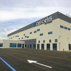 Fábrica de Cel-Celis, en el polígono industrial de San Román de Bembibre.-ICAL