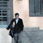 Jaume Matas abandona la prisión de Segovia tras serle concedido el tercer grado, el pasado 31 de octubre.-Foto: EFE/ AURELIO MARTÍN