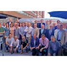 La tradicional foto de familia con los presdentes de las federaciones y los medios de comunicación.-EL MUNDO