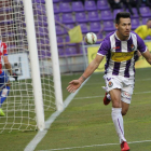 Hernán Pérez celebra el gol que marcó frente al Sporting el pasado sábado-J.M.Lostau