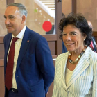 Antonio Largo e Isabel Celaá en la inauguración del Congreso de Estudios Clásicos.-ICAL