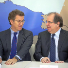 Núñez Feijoó y Herrera, en el acto celebrado en Vigo de integración de Cantabria en la Macrorregión.-ICAL