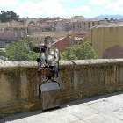 Recreación del Ayuntamiento de Segovia de la escultura del diablo que ha recibido la denuncia.-E. M.