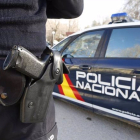 Agente de la Policía Nacional de Valladolid en una imagen de archivo - POLICÍA NACIONAL VALLADOLID