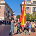 Izado de bandera por parte de la Guardia Civil en Laguna de Duero - E. M.