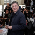 Mélenchon vota en París.-STEPHANE MAHE