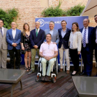 Rafael Hernando junto a  portavoces del PP de la provincia de Valladolid.-ICAL