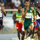 Van Niekerk se impone con una enorme ventaja en la final de 400 metros.-EFE