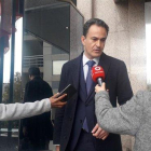 El abogado del kamikaze de la M-50, Alberto López, en la Audiencia de Madrid.-