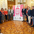 Foto de familia de los organizadores de la ‘shopping night’ de Valladolid, en la presentación.-E. M.