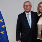 El presidente de la Comisión Europea, Jean Claude Juncker, y la responsable de política Exterior de la UE, Federica Mogherini.-