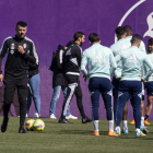 VALLADOLID. 05/04/23. PHOTOGENIC. PRIMER ENTRENAMIENTO DEL NUEVO ENTRENADOR DEL REAL VALLADOLID PAULO PAZZOLANO.