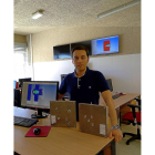 Diego Domínguez, profesor del Área de Ingeniería Aeroespacial, en las instalaciones de la Universidad de León.-EL MUNDO
