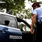 Una patrulla de los Mossos dEsquadra, en una imagen de archivo.-EL PERIÓDICO