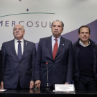 Los ministros de Exteriores de Mercosur en la reunión que han mantenido en Sao Paulo-AP / ANDRE PENNER