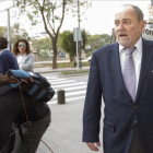 El juez del 'caso Auditorio', Julián Pérez-Templado, llega al juzgado, el pasado 6 de marzo, para interrogar a Pedro Antonio Sánchez.-EFE / MARCIAL GUILLÉN
