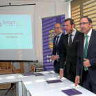 Víctor Alonso, Óscar Puente y Alfonso Polanco en la II Asamblea General Ordinaria de la Asociación Smart City.-ICAL