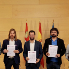 Vicente Andrés, Pablo Fernández, Luis Tudanca, José Sarrión y Faustino Temprano, posan con el pacto fiscal.-ICAL