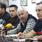 El secretario general de la Federación de Servicios Públicos de UGT en León, Nicolás Sanz, aborda la problemática de los servicios de prevención y extinción de incendios en la provincia de León.-ICAL