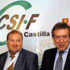 El presidente de la comisión gestora de CSI-F en Castilla y León , Carlos Hernando, junto al consejero de Presidencia, José Antonio de Santiago Juárez-ICAL