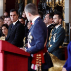 Pedro Sánchez, junto a los Reyes, en la celebración de la Pascua Militar.-MARISCAL / EFE / POOL