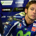 Valentino Rossi, en su box de Phillip Island (Australia).-AFP / SAEED KHAN