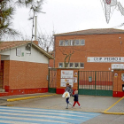 Entrada del Colegio de Educación Infantil y Primaria Pedro I de Tordesillas.-SGC
