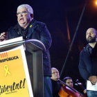 Agustí Alcoberro y Marcel Mauri, vicepresidentes de la ANC y Òmnium, el 11 de noviembre en la manifestación para pedir la libertad de los presos.-RICARD CUGAT