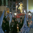 La cofradía del Cristo Atado a la Columna alumbra su paso titular en la Procesión de la Peregrinación de la Promesa.-MIGUEL Á. SANTOS (PHOTOGENIC)