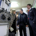 Salgueiro y Suárez-Quiñones ayer, durante su visita al Simulacro.-ICAL