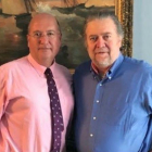 Rafael Bardají y Steve Bannon, en Washington la semana pasada.-EL PERIÓDICO (VOX)